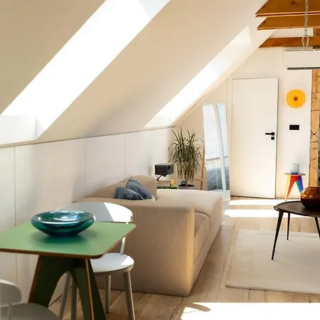 Appartement Romantic Loft With Terrace & Workspace ! Adamitt Bratislava